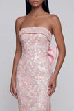 Vestido Comprido Rosa Sem Alças com Estampado Floral e Laço Perfeito Para Convidada de Casamento