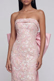 Vestido Midi Rosa Brilhante Sem Alças para Convidada de Casamento com Laço