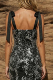 Vestido de cocktail bodycon preto de alças grossas com bordas
