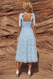 Vestido Midi Azul Celeste Brilhante para Convidada de Casamento com Missangas