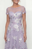 Vestido Midi Floral Roxo Acinzentado Brilhante para Mãe da Noiva com Missangas