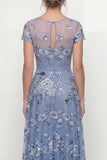 Vestido Comprido Azul Acinzentado com Floral e Aplicações para Mãe da Noiva