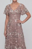 Vestido Comprido Floral Rosa para Mãe da Noiva com Lantejoulas