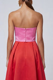 Vestido Midi Rosa e Vermelho de Linha A Sem Alças com Folhos e Racha