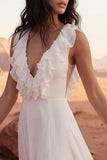 Vestido de Noiva Comprido Evasé com Decote em V e Folhos em Tom Marfim