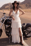 Vestido de noiva de praia com alças finas e plissadas em linha de marfim, com folhos