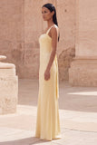 Vestido Amarelo Comprido para Convidada de Casamentode Cetim com Alças Finas