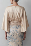 Vestido Longo Sereia Decote Barco Brilhante Champanhe para a Mãe da Noiva