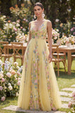 Vestido Maxi Amarelo Pastel Linha A com decote em V Bordado Floral para Convidada de Casamento