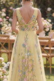 Vestido Maxi Amarelo Pastel Linha A com decote em V Bordado Floral para Convidada de Casamento