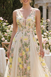 Vestido Midi Floral Bordado em Tule Champanhe Linha A para Convidada de Casamento