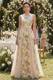 Vestido longo floral bordado em tule A-Line Champanhe para Convidada de Casamento