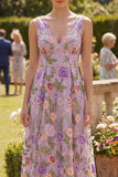 Vestido Midi Floral Bordado Linha A em Tule Lilás, Decote em V para Convidada de Casamento