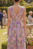 Vestido Midi Floral Bordado Linha A em Tule Lilás, Decote em V para Convidada de Casamento