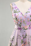 Vestido Midi Floral Bordado Linha A em Tule Lilás, Decote em V para Convidada de Casamento