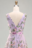 Vestido Midi Floral Bordado Linha A em Tule Lilás, Decote em V para Convidada de Casamento