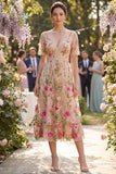 Vestido midi floral midi bordado em tule com decote em V blush e mangas curtas para Convidada de Casamento