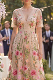 Vestido midi floral midi bordado em tule com decote em V blush e mangas curtas para Convidada de Casamento