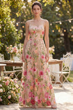 Vestido longo floral bordado em tule blush para Convidada de Casamento