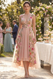 Vestido midi floral bordado em tule em tule com decote em V para Convidada de Casamento