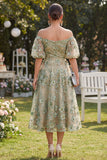 Vestido midi floral, com missangas em tule linha A fora dos ombros para Convidada de Casamento