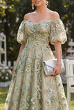 Vestido midi floral, com missangas em tule linha A fora dos ombros para Convidada de Casamento