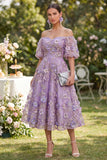 Vestido midi floral, com missangas em tule linha A fora dos ombros para Convidada de Casamento