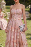 Vestido floral longo com aplicadas em tule cor-de-rosa laranja Sweetheart e fenda para Convidada de Casamento