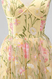 Corset Amarelo Claro Bordado Floral Linha A Vestido Midi para Convidados de Noiva