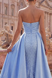 Vestido comprido de baile de finalistas com adornos de sereia de cetim azul e pérolas adornadas