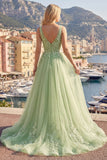 Vestido de Baile Longo Floral de Tiras Fingue Verde Linha A com Aplicações