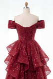 Vestido de Baile Borgonha Longo Ombros à Vista Linha-A e Folhos