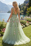 Vestido de Baile de Tule A-Line Bordado Verde com decote em V