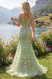 Vestido de Baile de Tule Bordado com Sereia Verde Ombros Descobertos