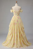 Vestido de Baile de Finalistas Amarelo Franzido Sobre os Ombros, Uma linha Longa