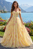 Vestido de Baile de Finalistas Amarelo Franzido Sobre os Ombros, Uma linha Longa