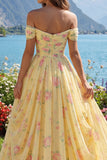 Vestido de Baile de Finalistas Amarelo Franzido Sobre os Ombros, Uma linha Longa