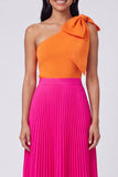 Vestido Maxi Plissado Linha A Laranja e Fúcsia Um Ombro com Laço Convidadas de Casamento