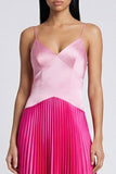 Vestido Maxi plissado de alças finas em cetim rosa e fúcsia
