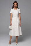 Vestido de Trabalho Midi Simples em Linha A cor Marfim