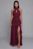 Vestido formal com folhos e fenda Cortada em Borgonha em Halter