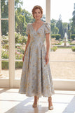 Vestido longo de mãe da noiva Jacquard azul poeirento, decote em V, com mangas bufantes