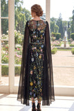 Vestido longo de mãe da noiva em tule bordado em linha A preta com mangas de capa
