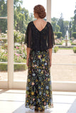Vestido longo de mãe da noiva em tule preto bordado em linha A com mangas esvoaçantes