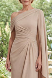 Vestido de Mãe da Noiva de Chiffon de Um Ombro Longo Franzido com Capa Lateral