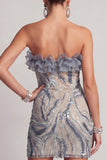 Vestido de cocktail curto, justo, apertado e apertado azul poeirento, sem alças, com folhos