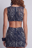 Vestido de cocktail curto, justo, com decote barco azul azul-marinho brilhante