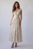 Vestido formal em linha A champanhe com decote em V, estampado em V, com mangas altas
