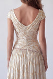 Vestido formal em linha A champanhe com decote em V, estampado em V, com mangas altas
