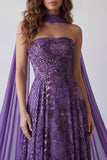 Vestido formal longo em chiffon roxo A-Line sem alças com cachecol no pescoço